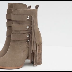Zara High heel leather suede boots with fringe